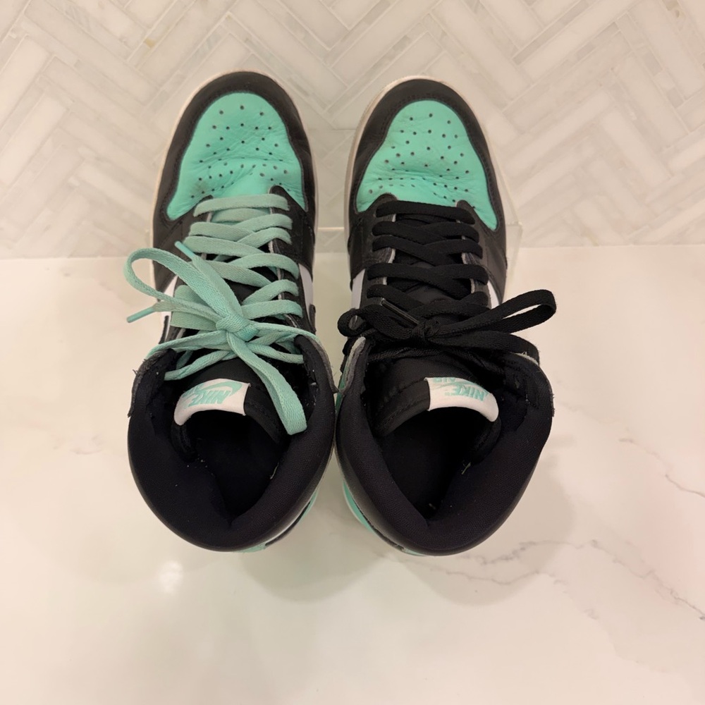 Air Jordan 1 Retro High OG Green Glow - Men’s size 9